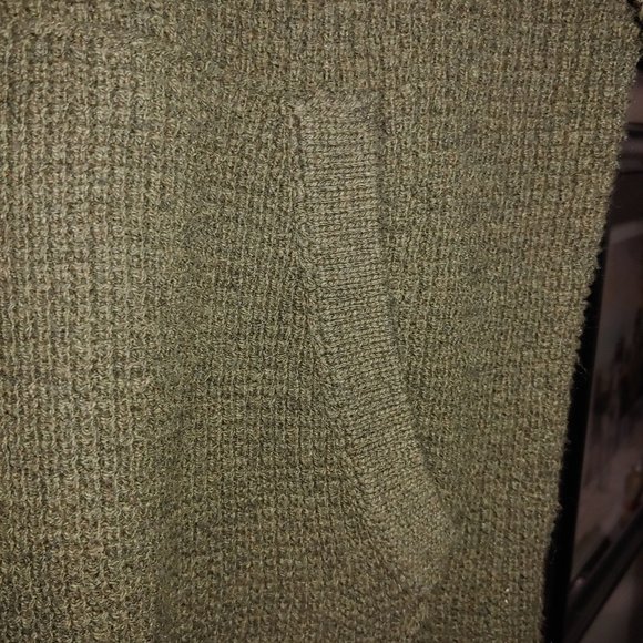 Abercrombie Loose Knit Hoodie Dark Olive Green Sweater - Size Medium - Picture 5 of 6